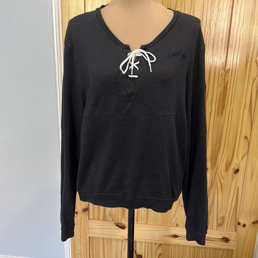 Nike Women’s Cowboys Front Lace Up Sweatshirt. Size L